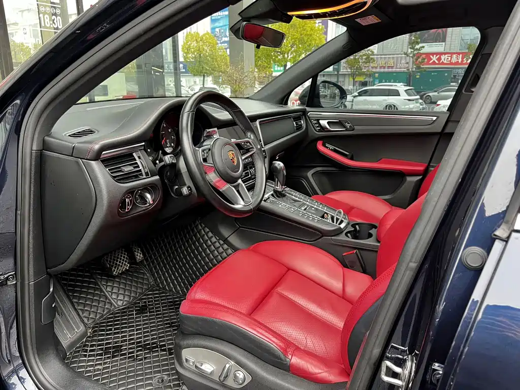 Porsche Porsche Macan 2018 Macan 2.0T 2019 - thumbnail 4