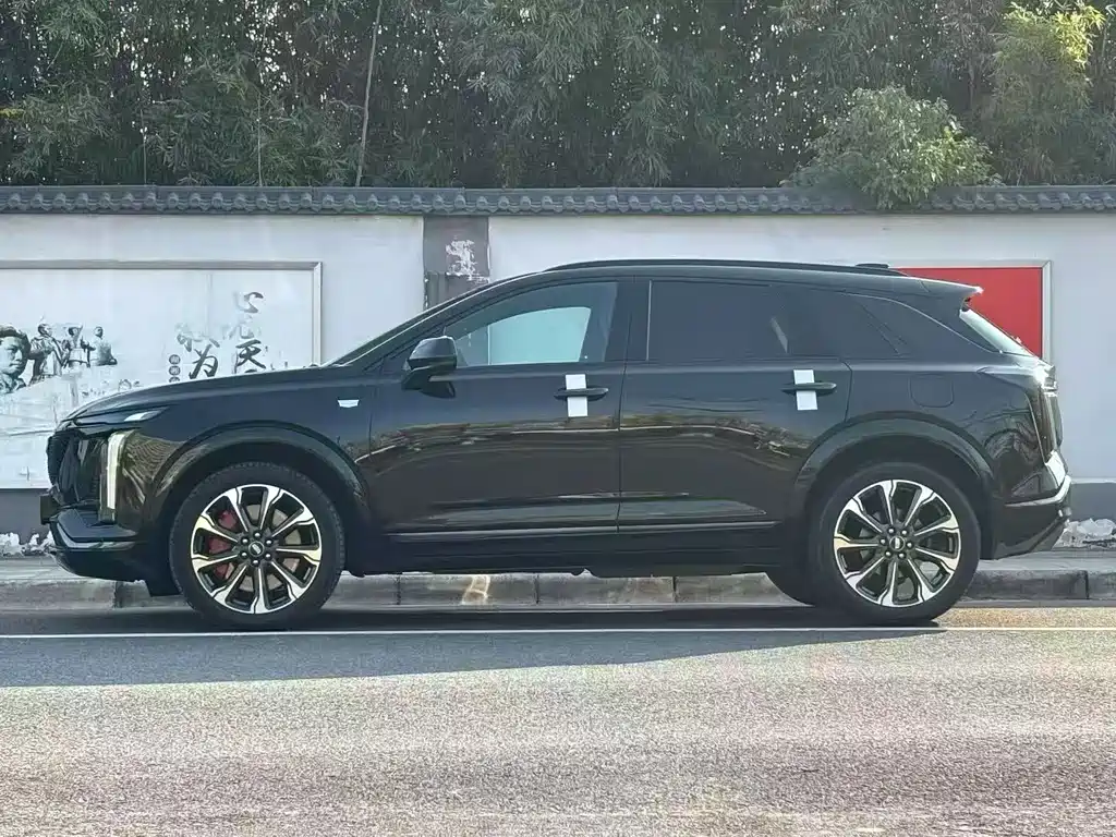 Cadillac Cadillac XT5 2025 2.0T Platinum Edition 2024 - thumbnail 3