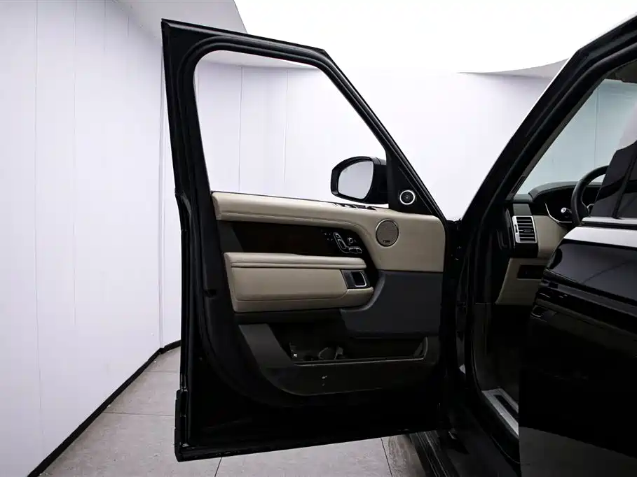 Land Rover Range Rover 2021 3.0 L6 Autobiography Long Classic Edition 2021 - thumbnail 11