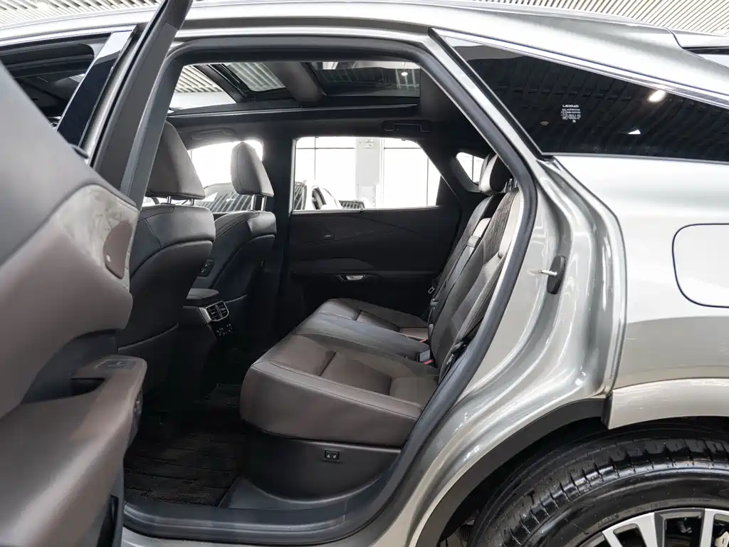 Lexus Lexus RX Hybrid 2023 450h+ AWD Premium Edition 2023 - thumbnail 10