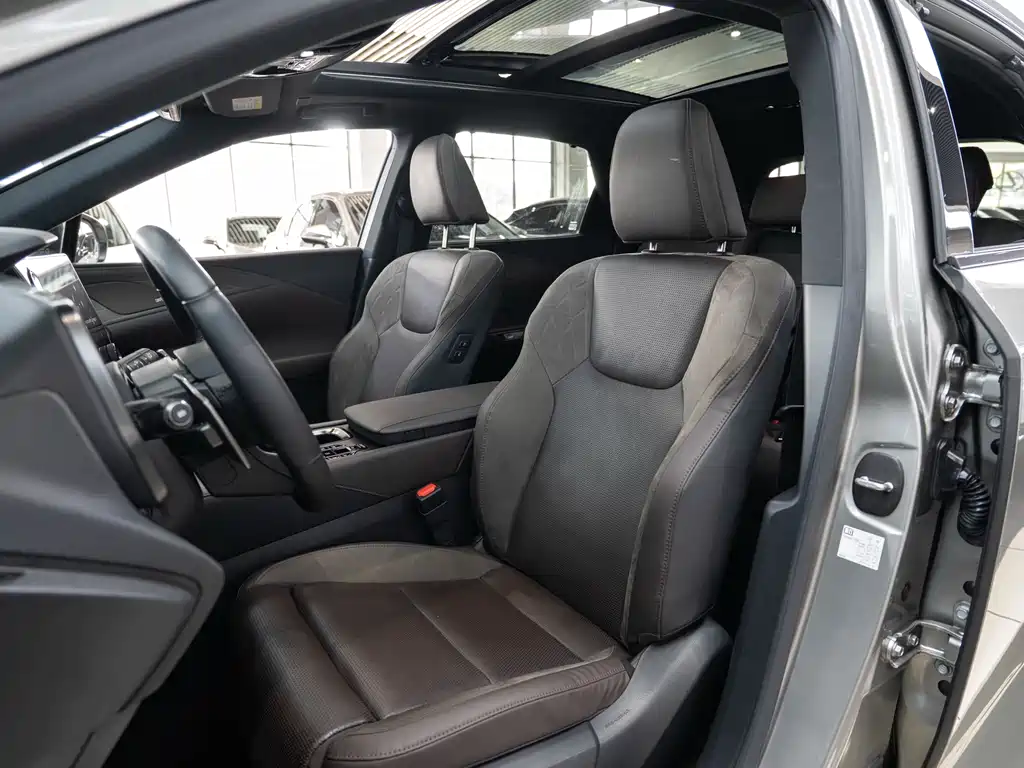 Lexus Lexus RX Hybrid 2023 450h+ AWD Premium Edition 2023 - thumbnail 11