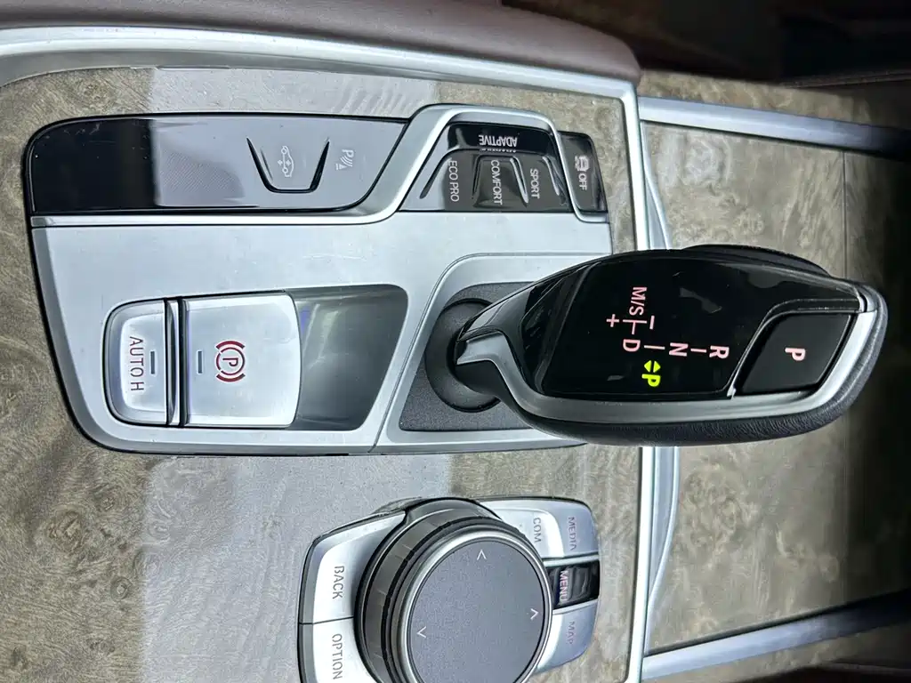 BMW BMW 7 Series 2021 740Li Leading Model M Sport Package 2022 - thumbnail 10