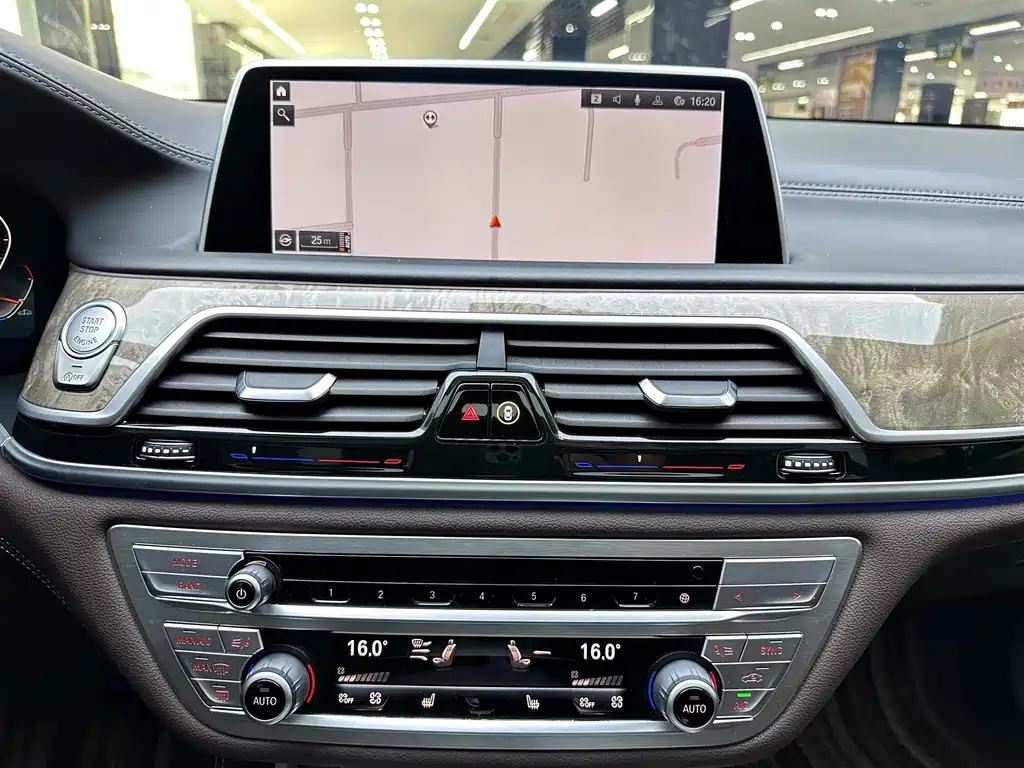 BMW BMW 7 Series 2021 740Li Leading Model M Sport Package 2022 - thumbnail 18