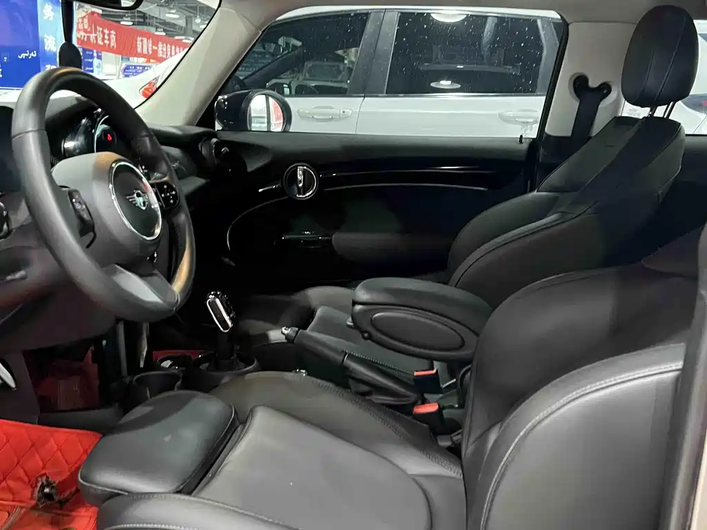 MINI MINI 2022 Facelift 1.5T COOPER Artist 2022 - thumbnail 4