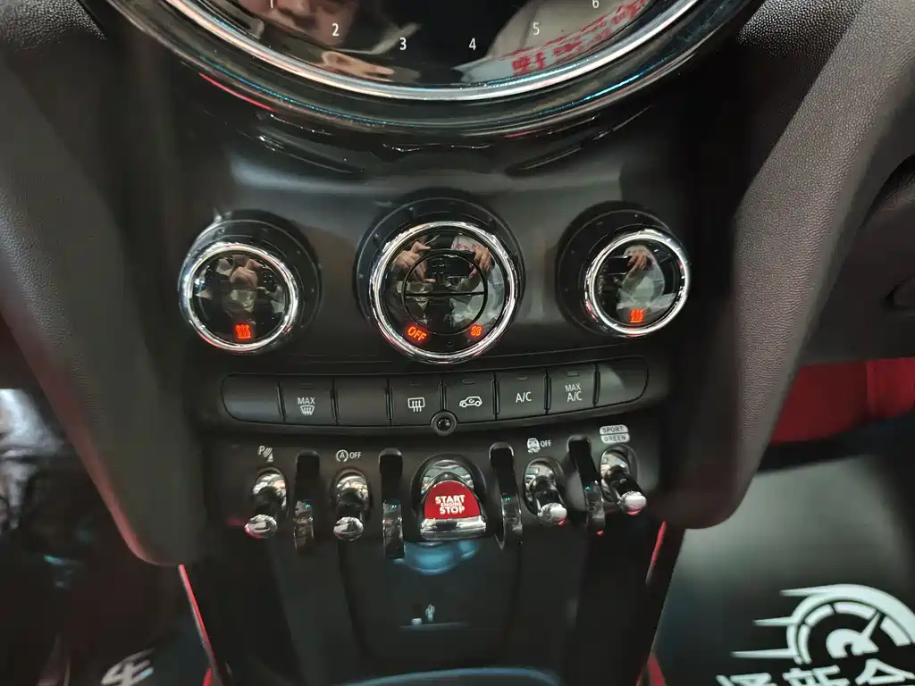 MINI MINI 2022 Facelift 1.5T COOPER Artist 2022 - thumbnail 12