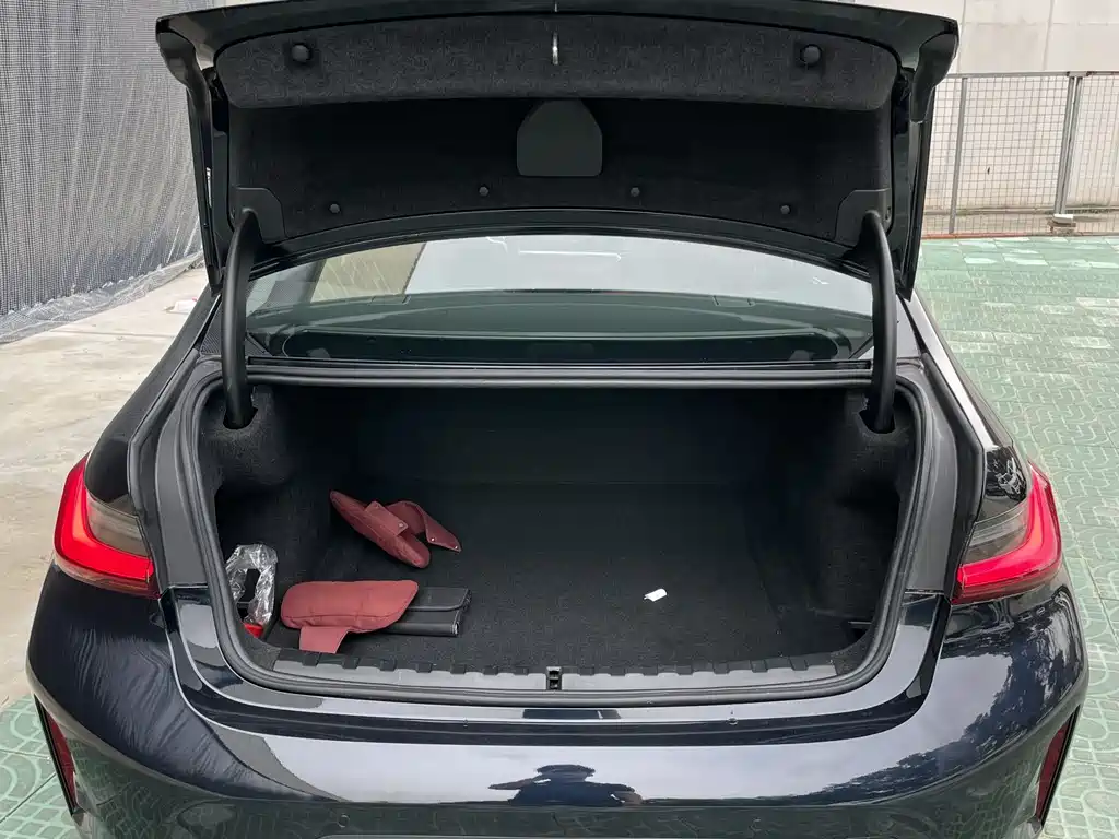 BMW BMW 3 Series 2023 320Li M Sport Package 2023 - thumbnail 24