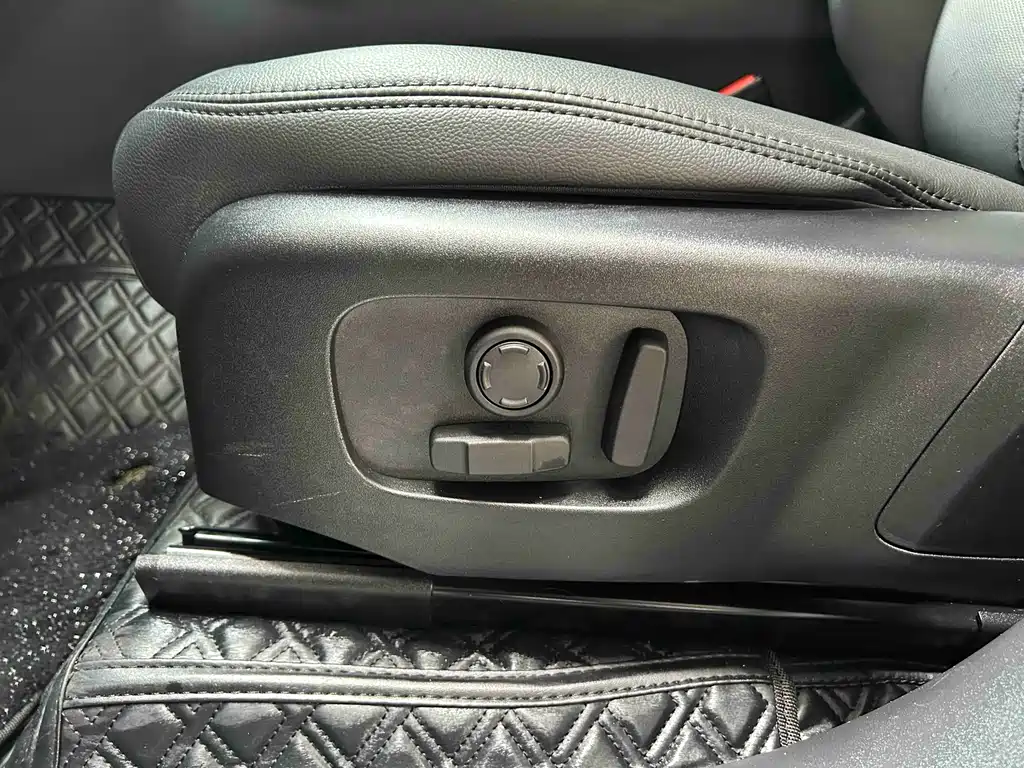 Land Rover Range Rover Sport 2024 S 2024 - thumbnail 7