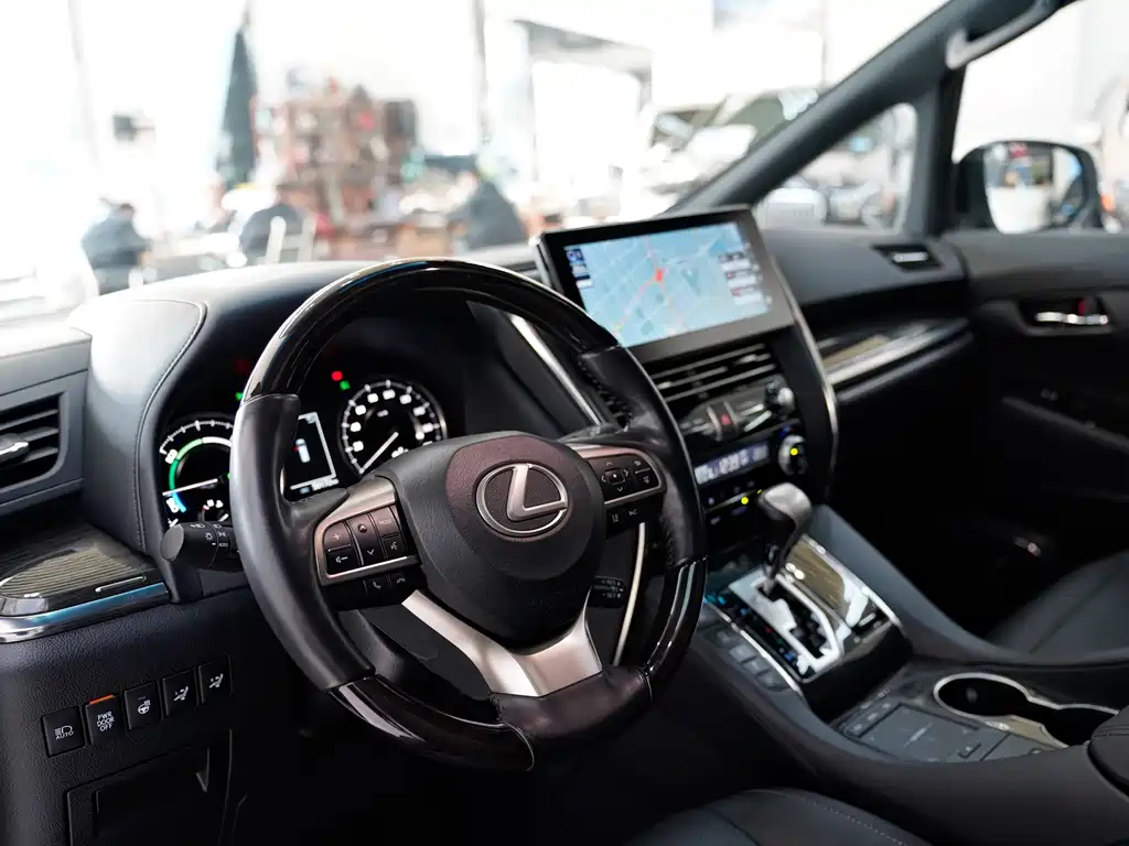 Lexus Lexus LM 300h 7-seater Elegant Version 2020 Model 2021 - thumbnail 5