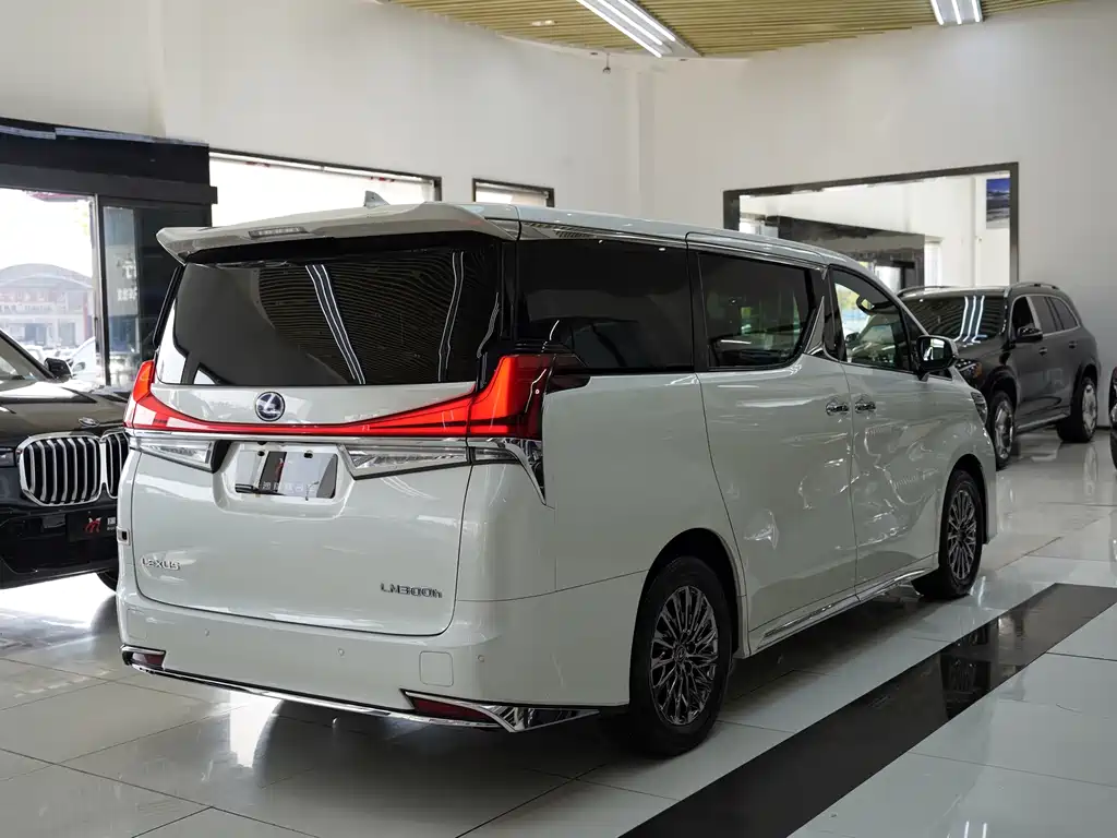 Lexus Lexus LM 300h 7-seater Elegant Version 2020 Model 2021 - thumbnail 20