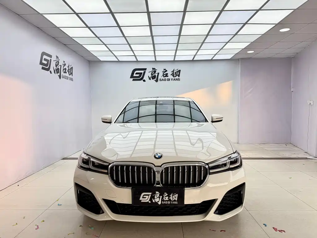 BMW BMW 5 Series Import 2021 Model 525i M Sport Package 2021 - thumbnail 4