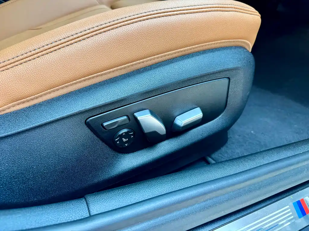 BMW BMW 5 Series Import 2021 Model 525i M Sport Package 2021 - thumbnail 19
