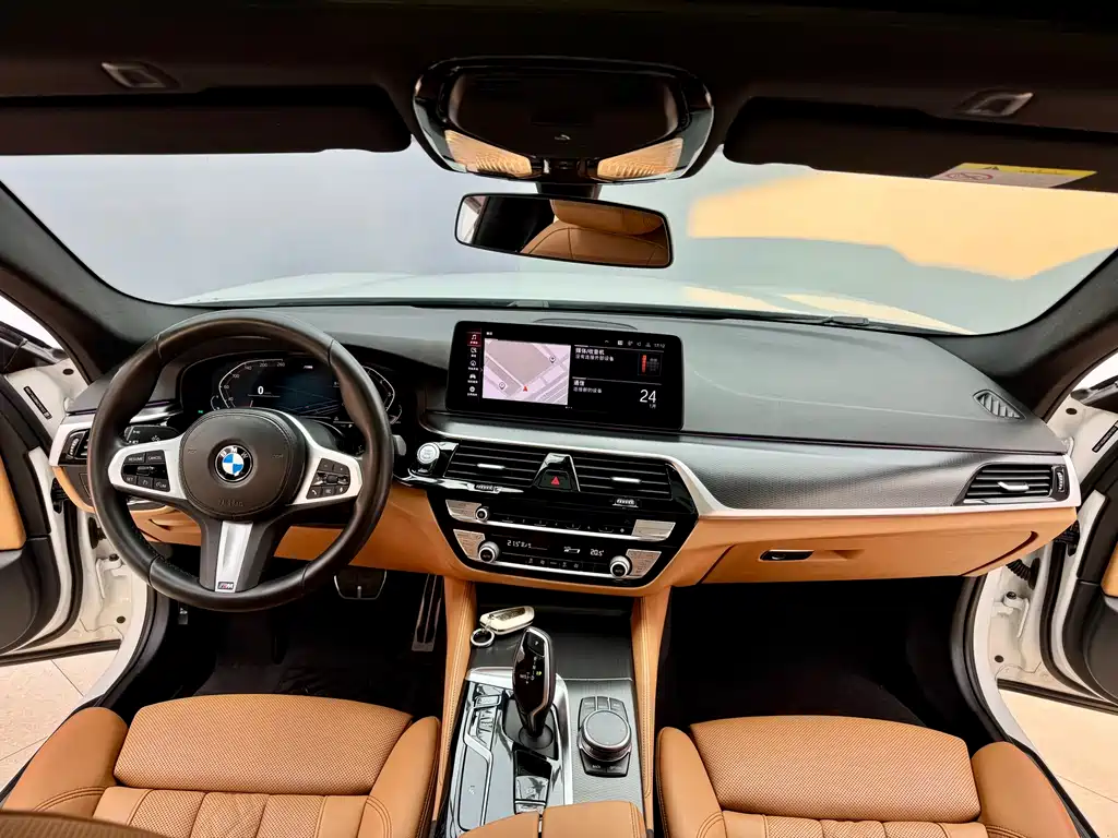 BMW BMW 5 Series Import 2021 Model 525i M Sport Package 2021 - thumbnail 22