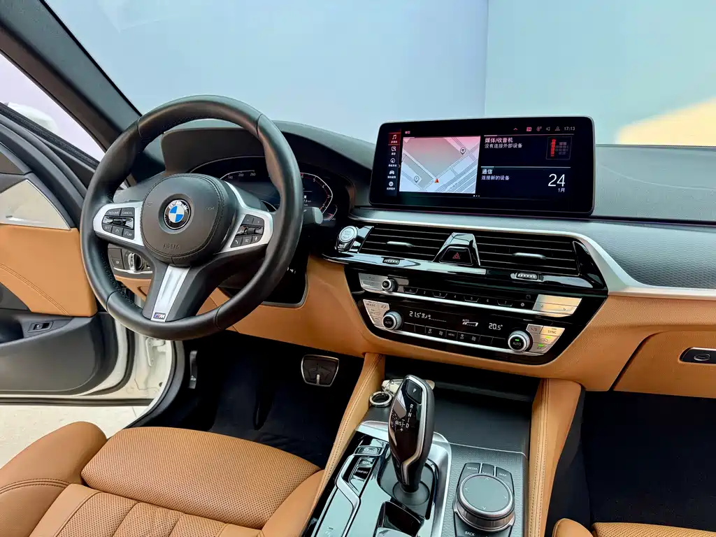BMW BMW 5 Series Import 2021 Model 525i M Sport Package 2021 - thumbnail 26