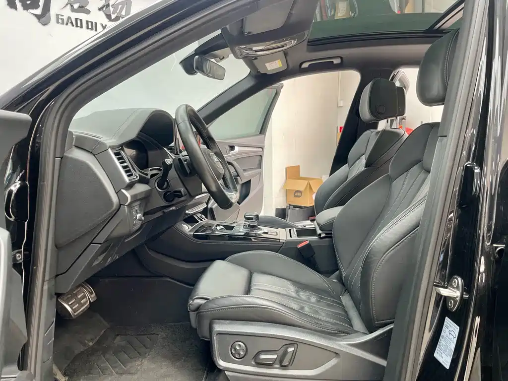 Audi Audi Q5L 2022 40T Premium Dynamic Model 2023 - thumbnail 5
