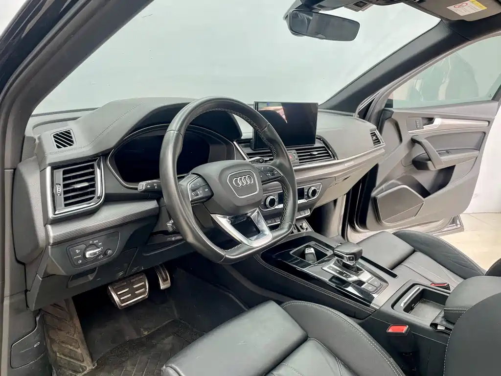 Audi Audi Q5L 2022 40T Premium Dynamic Model 2023 - thumbnail 6