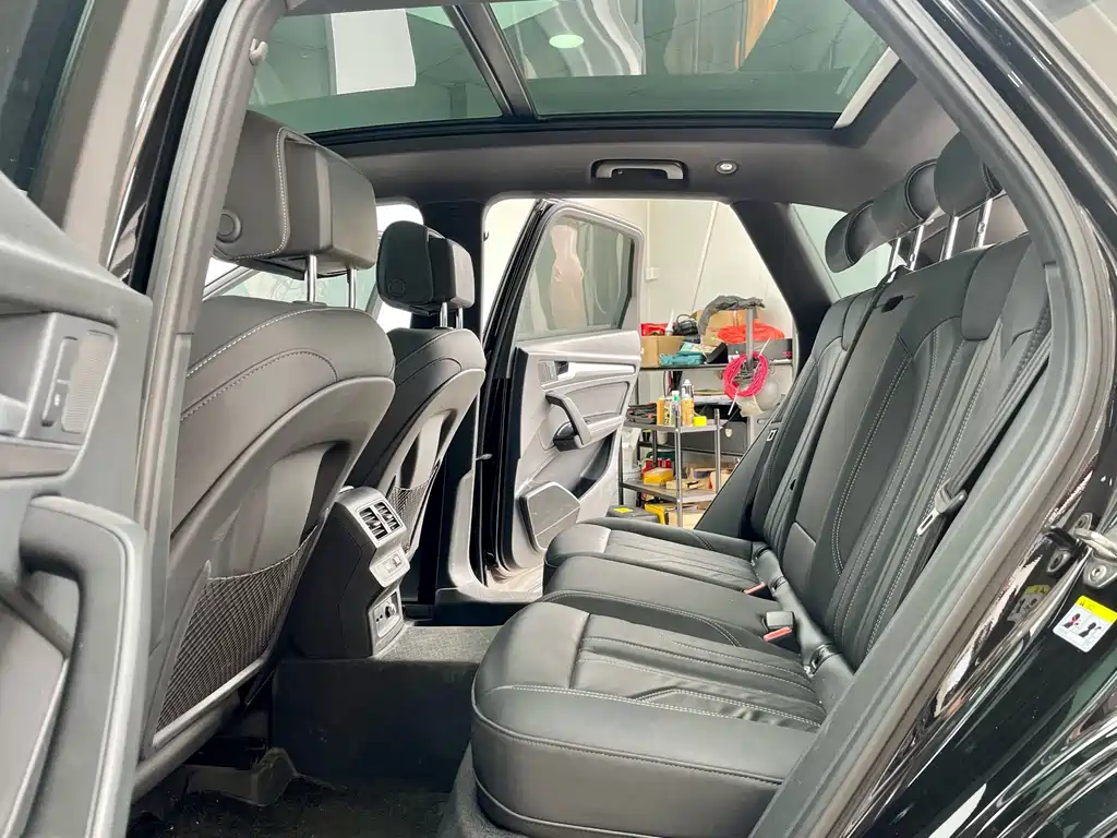 Audi Audi Q5L 2022 40T Premium Dynamic Model 2023 - thumbnail 8