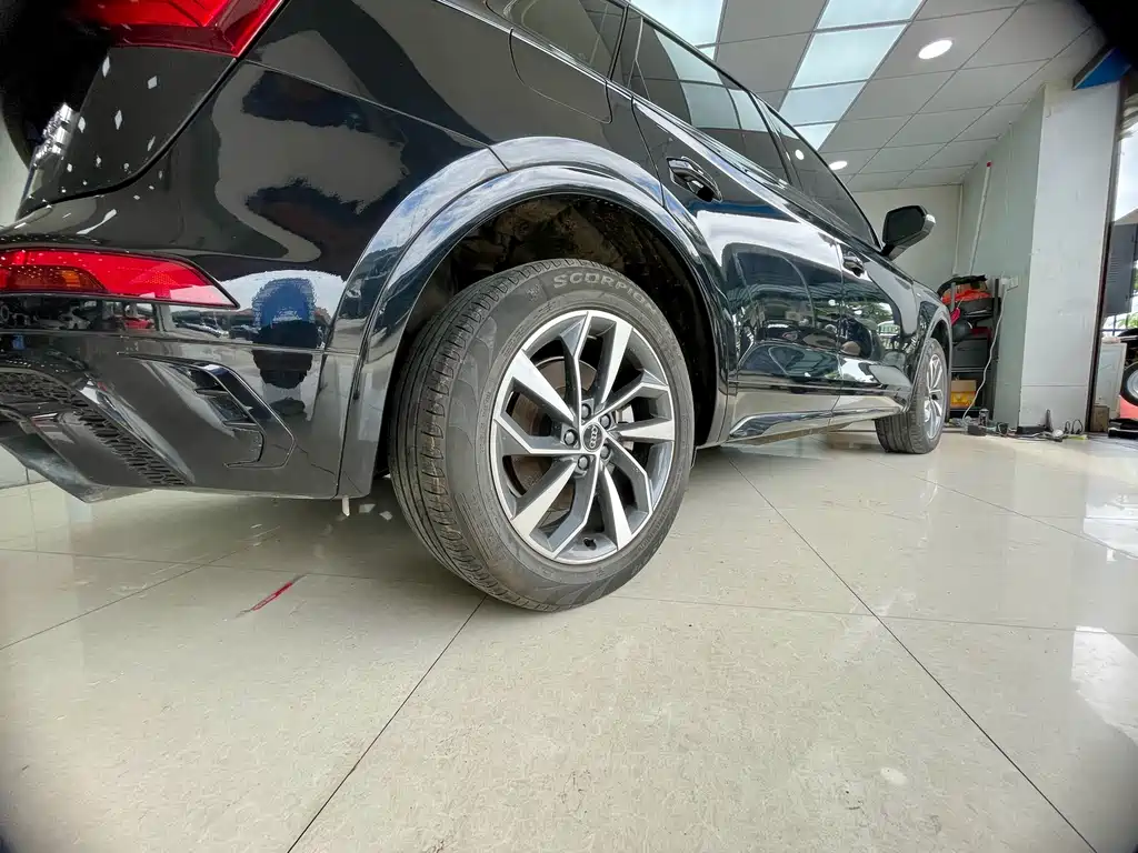 Audi Audi Q5L 2022 40T Premium Dynamic Model 2023 - thumbnail 24