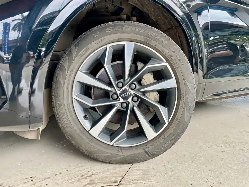 Audi Audi Q5L 2022 40T Premium Dynamic Model 2023 - thumbnail 25