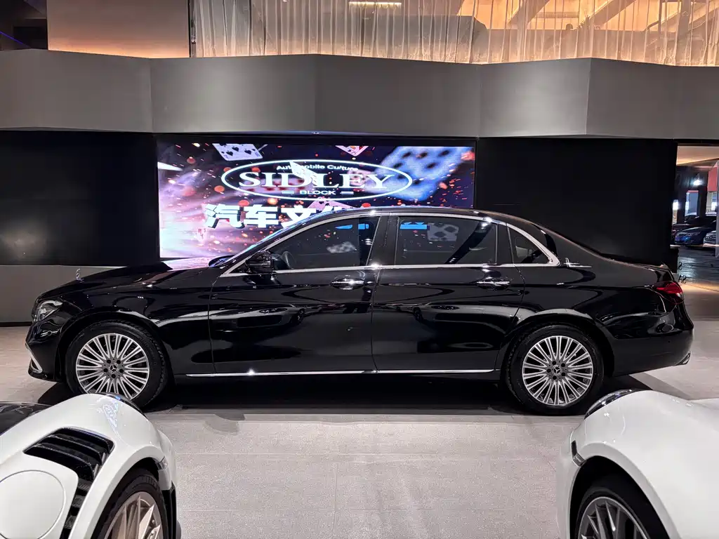 Mercedes-Benz Mercedes-Benz E-Class 2023 E 300 L Fashion Edition 2023 - thumbnail 3