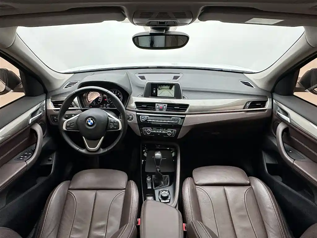 BMW BMW X1 2019 sDrive18Li Premium Model 2019 - thumbnail 16