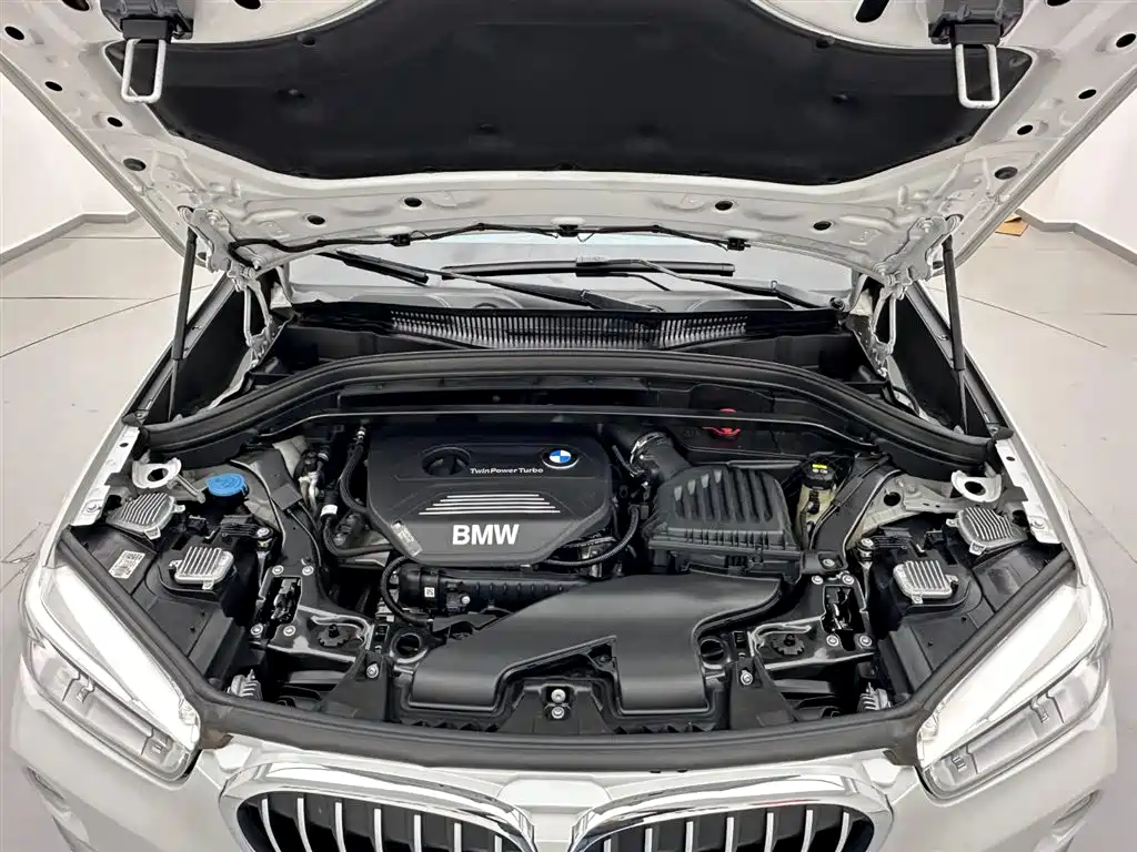 BMW BMW X1 2019 sDrive18Li Premium Model 2019 - thumbnail 26