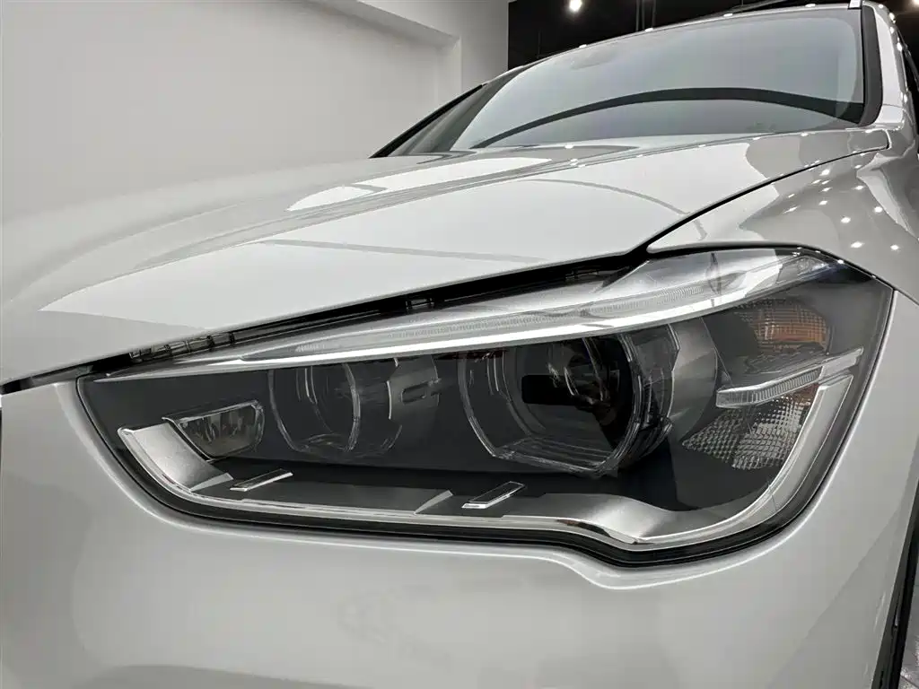 BMW BMW X1 2019 sDrive18Li Premium Model 2019 - thumbnail 28