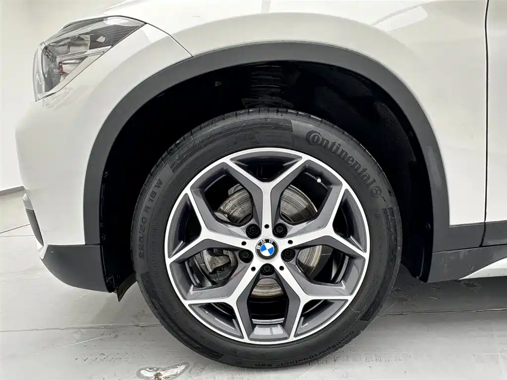BMW BMW X1 2019 sDrive18Li Premium Model 2019 - thumbnail 30