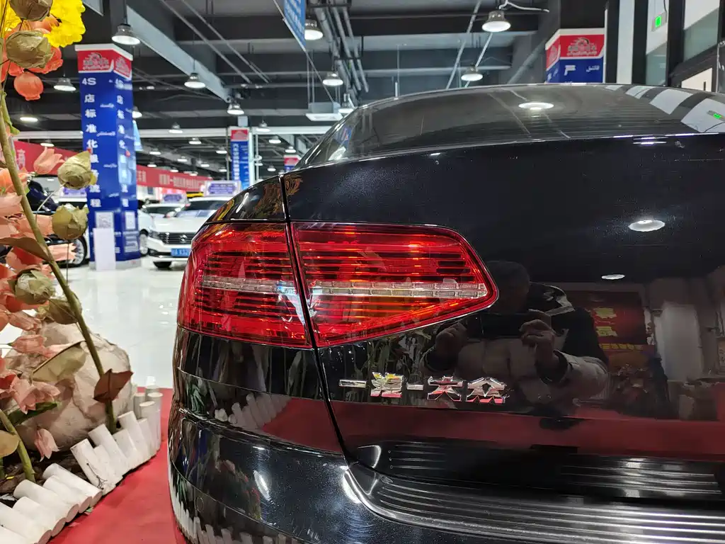 Volkswagen Magotan 2019 330TSI DSG Leading Model VI 2019 - thumbnail 18