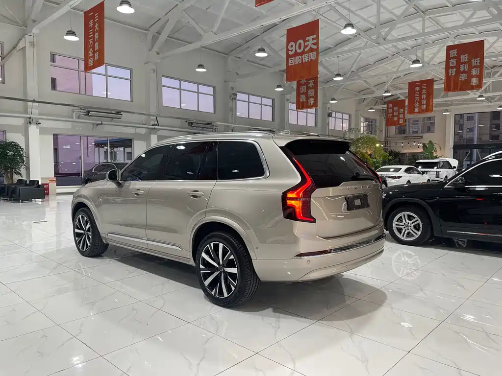 Volvo Volvo XC90 2025 Model Year Facelift B6 Inscription Luxury 6-Seat 2025 - thumbnail 4