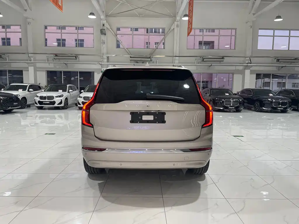 Volvo Volvo XC90 2025 Model Year Facelift B6 Inscription Luxury 6-Seat 2025 - thumbnail 5
