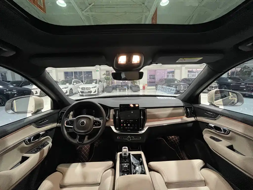 Volvo Volvo XC90 2025 Model Year Facelift B6 Inscription Luxury 6-Seat 2025 - thumbnail 9