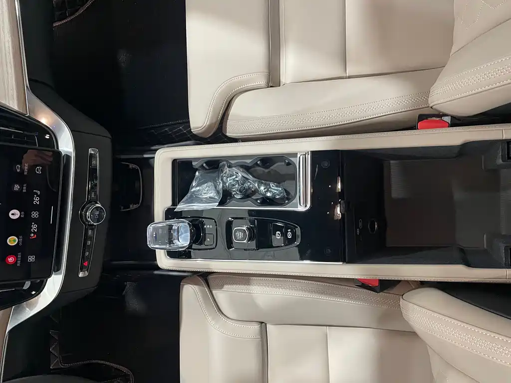 Volvo Volvo XC90 2025 Model Year Facelift B6 Inscription Luxury 6-Seat 2025 - thumbnail 15