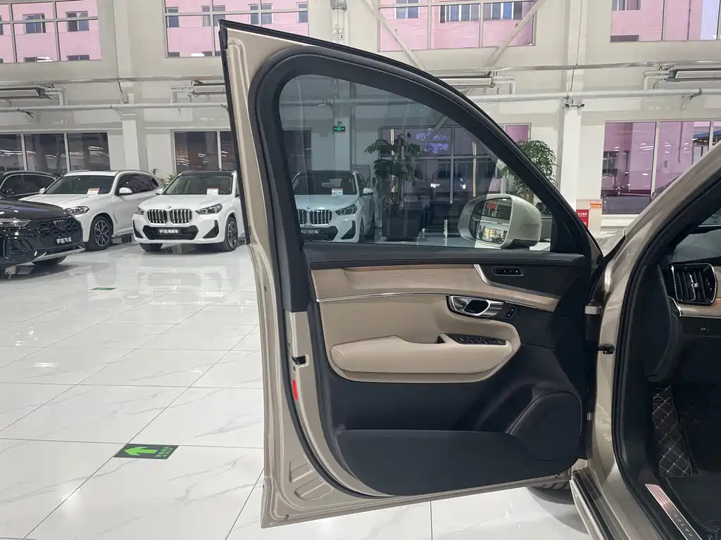 Volvo Volvo XC90 2025 Model Year Facelift B6 Inscription Luxury 6-Seat 2025 - thumbnail 20