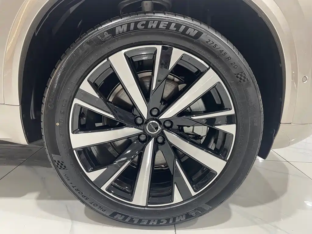 Volvo Volvo XC90 2025 Model Year Facelift B6 Inscription Luxury 6-Seat 2025 - thumbnail 29