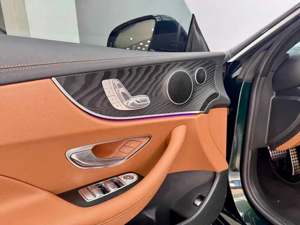 Mercedes-Benz Mercedes-Benz E-Class Coupe E 260 2020 2020 - thumbnail 9