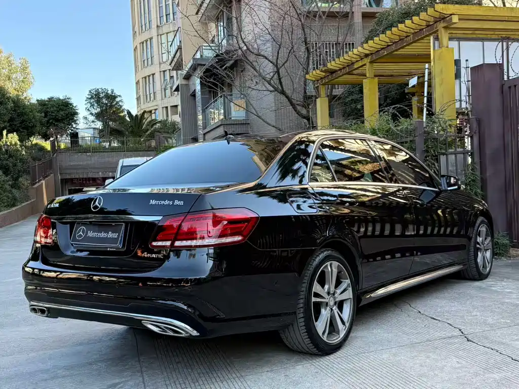Mercedes-Benz Mercedes-Benz E-Class 2015 E 320 L Luxury 4MATIC 2014 - thumbnail 4