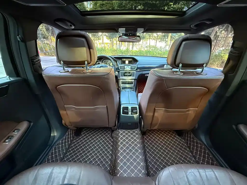 Mercedes-Benz Mercedes-Benz E-Class 2015 E 320 L Luxury 4MATIC 2014 - thumbnail 14