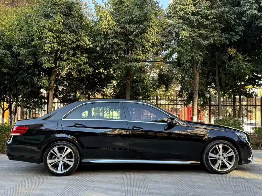 Mercedes-Benz Mercedes-Benz E-Class 2015 E 320 L Luxury 4MATIC 2014 - thumbnail 15