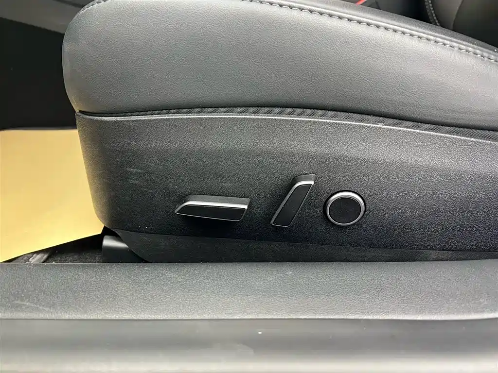 Tesla Model 3 Rear-Wheel Drive 2022 2023 - thumbnail 29