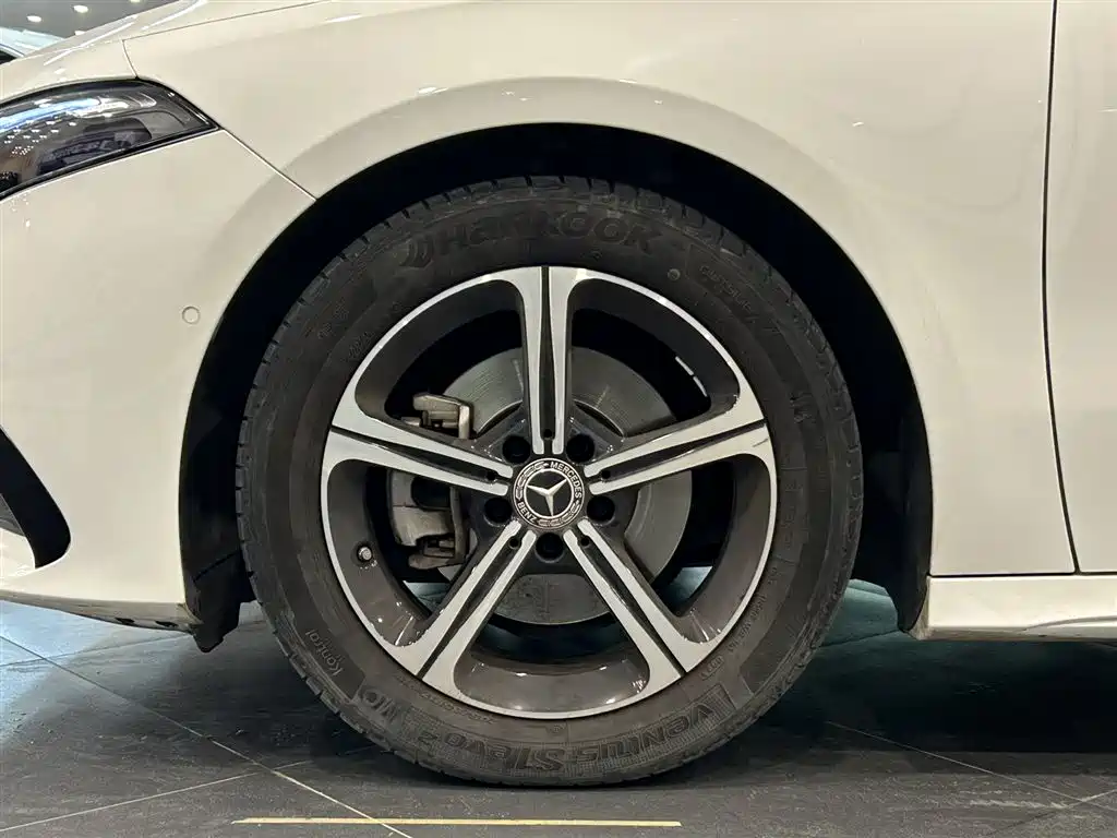 Mercedes-Benz Mercedes-Benz A-Class 2023 A 200 L Fashion Edition 2023 - thumbnail 7