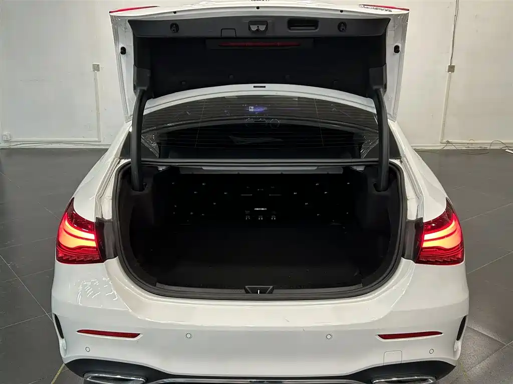 Mercedes-Benz Mercedes-Benz A-Class 2023 A 200 L Fashion Edition 2023 - thumbnail 10