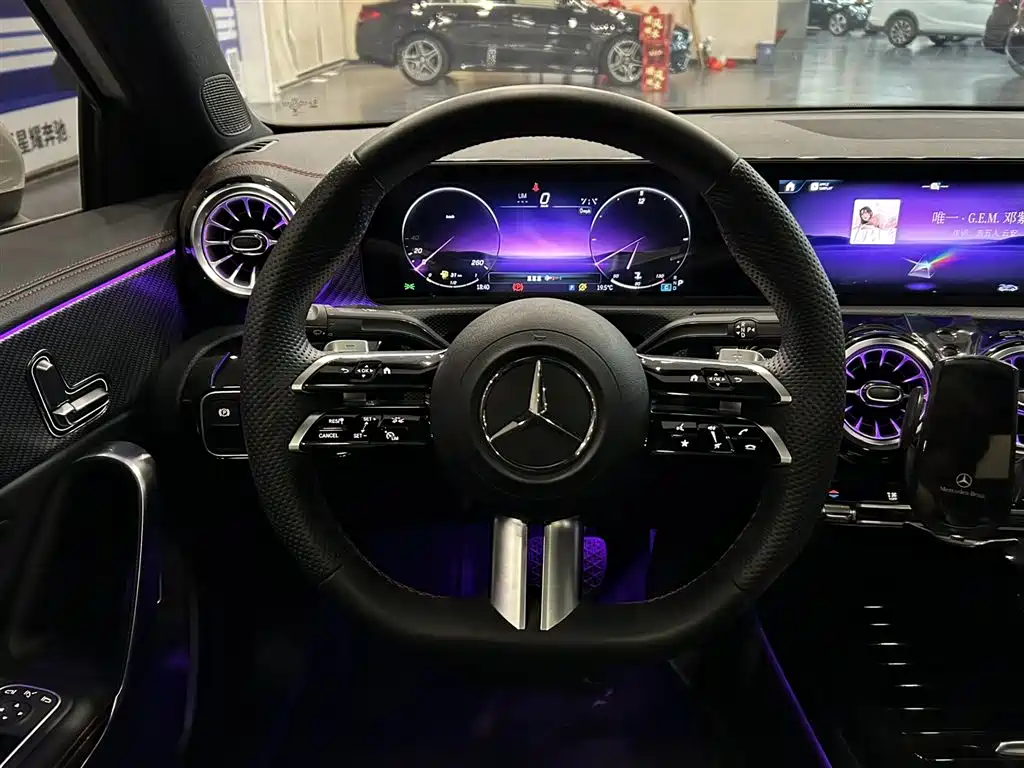 Mercedes-Benz Mercedes-Benz A-Class 2023 A 200 L Fashion Edition 2023 - thumbnail 12