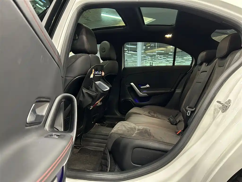 Mercedes-Benz Mercedes-Benz A-Class 2023 A 200 L Fashion Edition 2023 - thumbnail 15