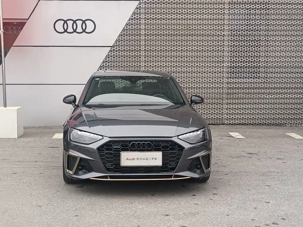 Audi Audi A4L 2024 40 TFSI quattro RS Sport Package 2024 - thumbnail 2