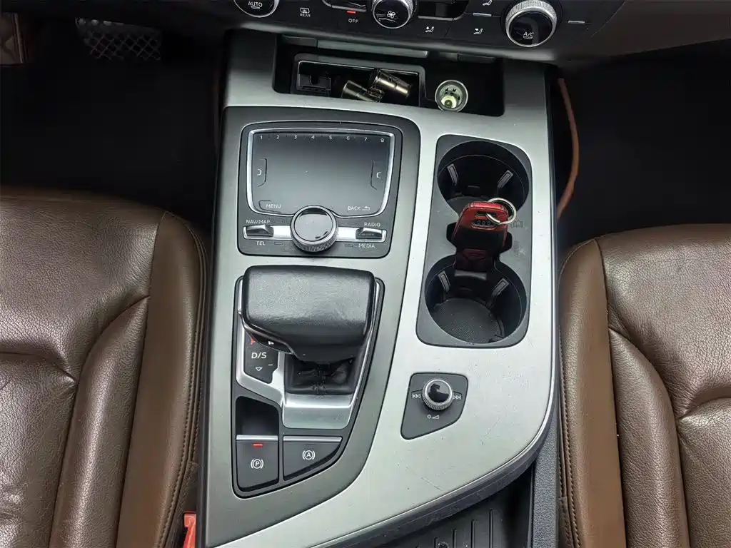 Audi Audi Q7 2016 40 TFSI Comfort Line 2017 - thumbnail 13