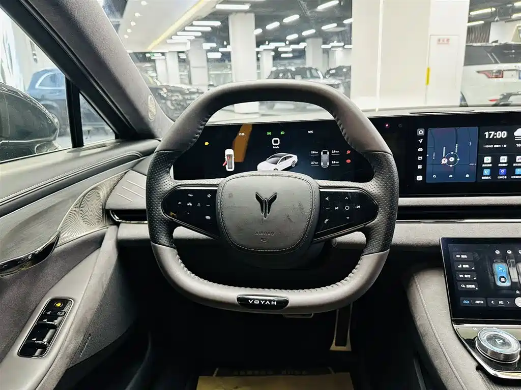 Lantu Auto Lantu Zhui Guang 2023 Model Four-Wheel Drive Long Range Version 2024 - thumbnail 12