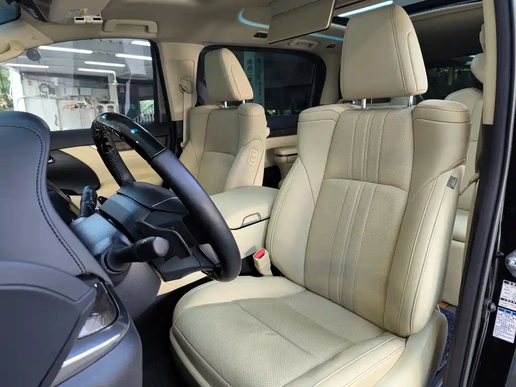 Toyota Alphard 2021 Crown Hybrid 2.5L HV Royal Edition 2022 - thumbnail 15