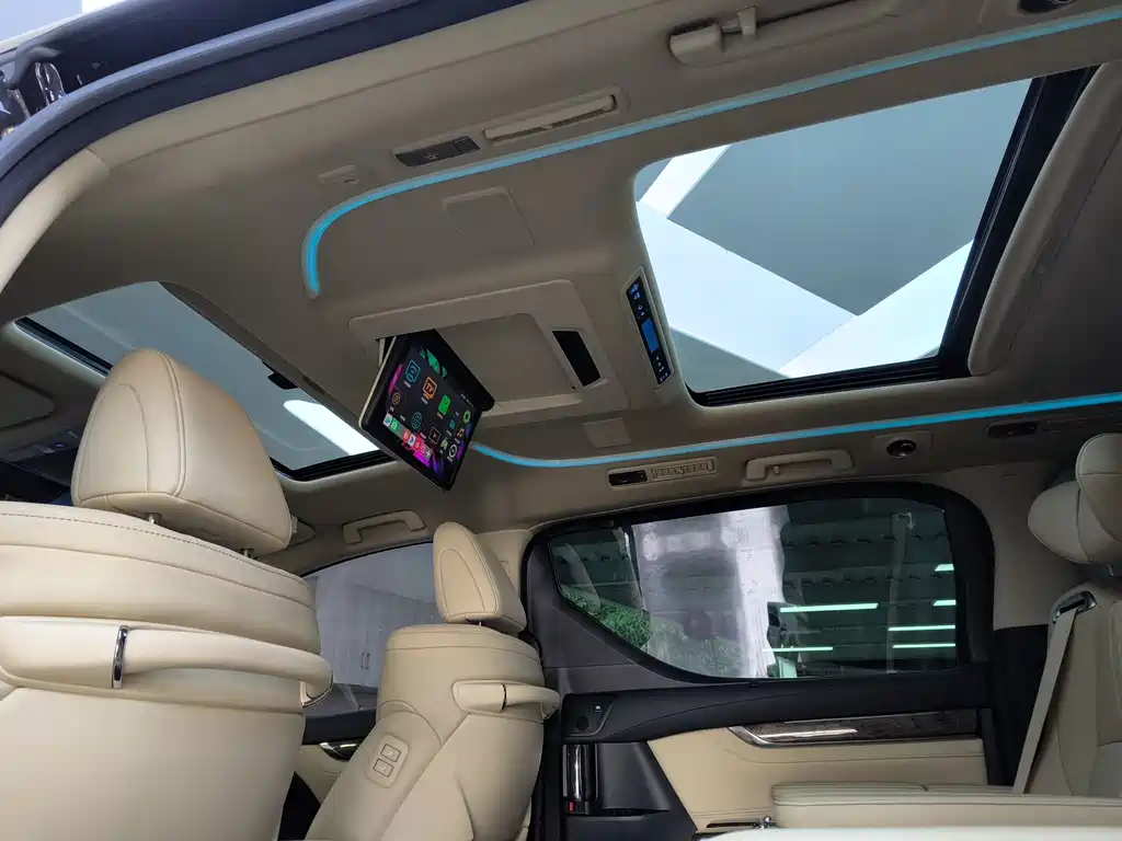 Toyota Alphard 2021 Crown Hybrid 2.5L HV Royal Edition 2022 - thumbnail 24