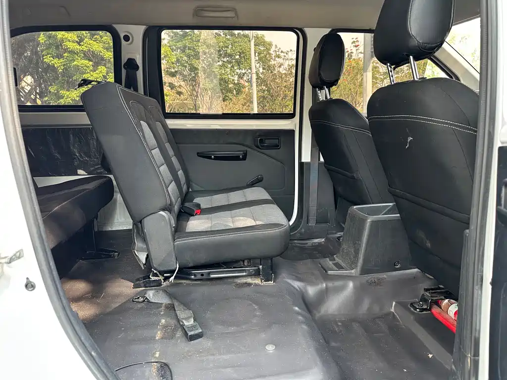 Wuling Motors Wuling Hongguang PLUS 2020 1.5L Manual Standard 7-seater 2020 - thumbnail 24