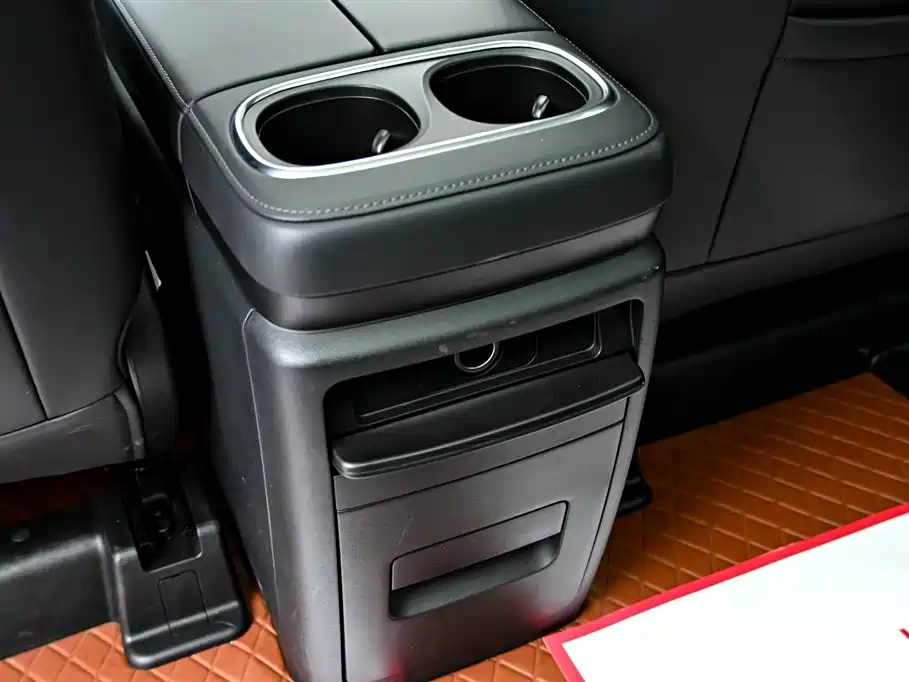 GAC Trumpchi GAC Trumpchi M8 2024 Master Series 400T Premium Edition 2025 - thumbnail 30
